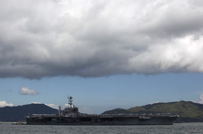Tàu sân bay USS George Washington của Hải quân Mỹ ở Hồng Kông